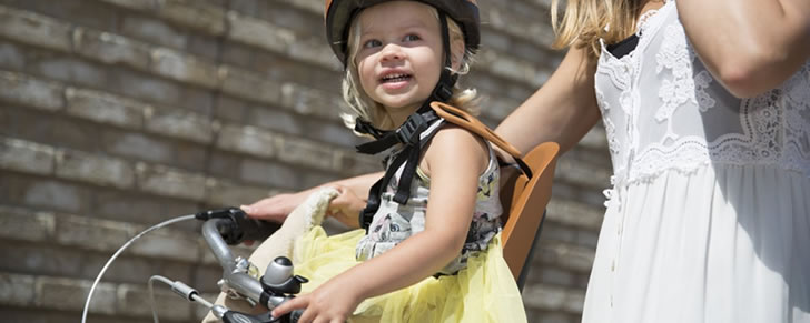 Bobike ONE mini fietszitje bruin in Top 10 Beste fietsstoeltjes voor